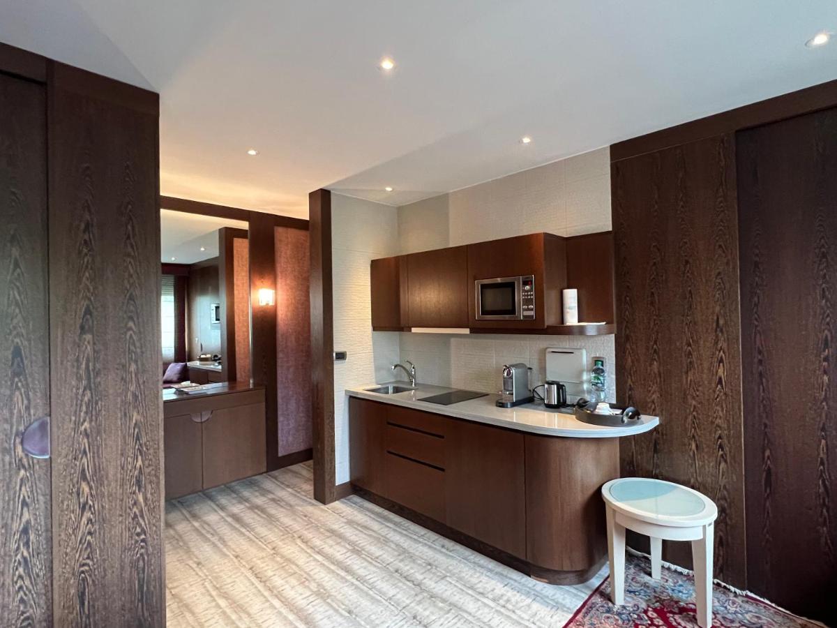 Studio Dans Le Quartier Luxe Neuilly-sur-Seine Exterior photo